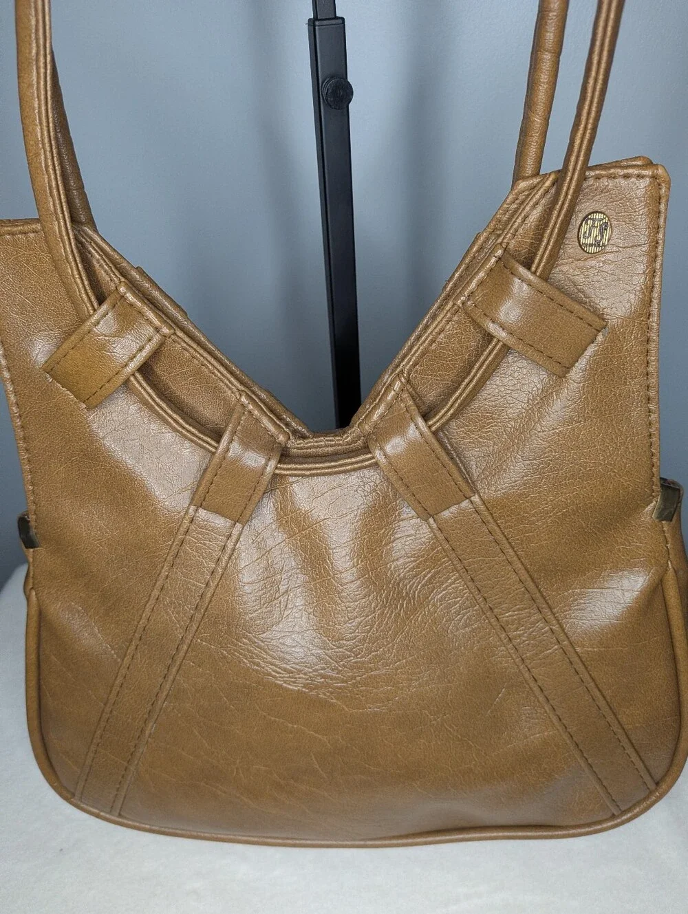 Vintage Fay Swafford Tan Sculpted Hobo Shoulder Bag